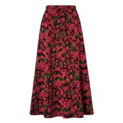 ロングフレアスカート 花柄 黒地 赤 バラ