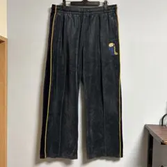 graniph IKAKU レッサーパンダ刺繍 ベロアトラックパンツ