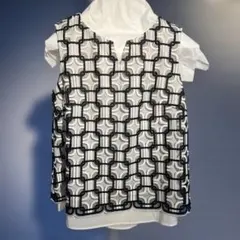 幾何学模様ノースリーブトップス　チュニック