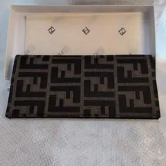 新品未使用　Fendi FFロゴパターン　ブラウン系　長財布