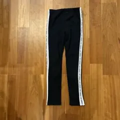 キッズ　ストレッチパンツ　裏起毛