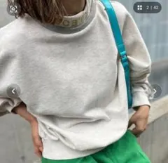 미비아 로카 라메 자수 하이넥 배색 스웨트 트레이너