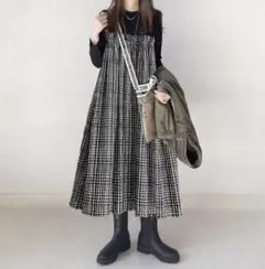 重ね着風　ロングワンピース　マキシ丈　バイカラー　長袖　着痩せ　フレア　ギャザー