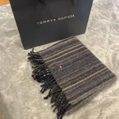 TOMMY HILFIGER グレー系ストライプマフラー