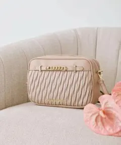 JILL by JILLSTUART パフィーポシェット ベージュ