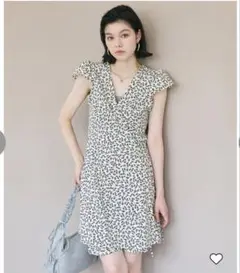 新品タグ付き　コカ　花柄フリルワンピース ONESIZE