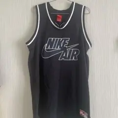 Nike ブラックタンクトップ