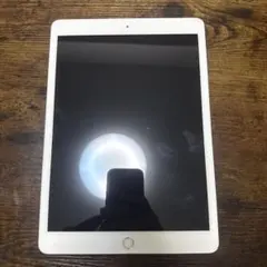Apple iPad シルバー 本体 第8世代 128GB