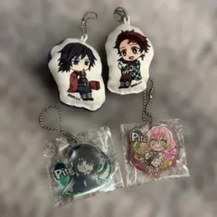 鬼滅の刃　キーホルダー　アクリルキーホルダー　チェーン付き