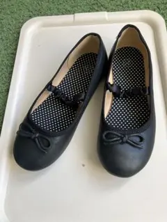 リボン付きブラックフォーマルシューズ