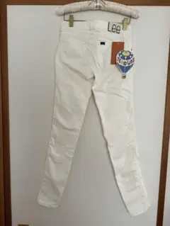 Item thumbnail for item 5a2693cf-9601-4c83-b32e-31a1a9c6f410