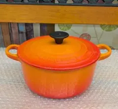 ♡ルクルーゼ ココットロンド 18cm カイエン レッド シルバーつまみ 赤
