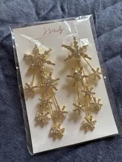 雪の結晶デザイン ロングピアス ゴールド