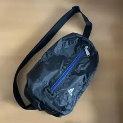 adidasボディーバック