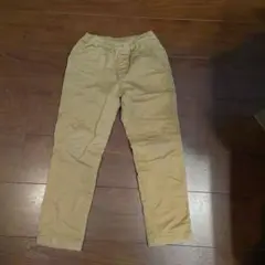 UNIQLO　ベージュ パンツ