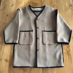 ノーカラーコート