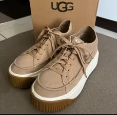 UGG ベージュ スニーカー