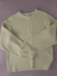 イエロー ニット