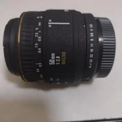 SIGMA 50mm F2.8 MACRO 単焦点レンズのサムネイル