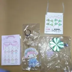 サンリオ　シークレットキーホルダー＆ヘアクリップ