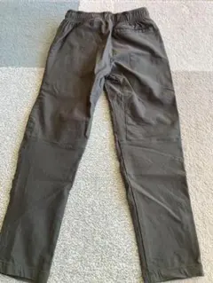 カジュアルパンツ（カーキ）