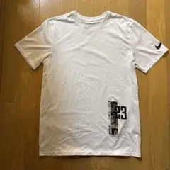 Nike ホワイト Tシャツ プリント入り