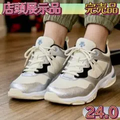 未使用 DESCENTE デサント スニーカー フィットネスシューズ 24.0のサムネイル