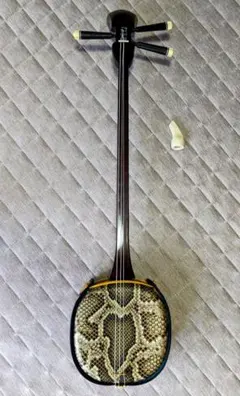 沖縄三線 琉球王朝與那城型（写し） - メルカリ