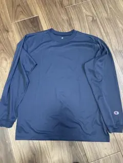 チャンピオン　ランニングウェア　ロンT