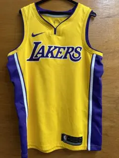 Item thumbnail for item d58546c3-b62c-456d-8312-706c5c84813e