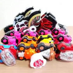 仮面ライダーギーツ　まとめ売り17個　DXマグナムブーストレイズバックルセット