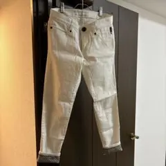 ブルーレーベル 白パンツ