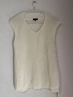 COMME CA ISMアイボリー Vネック ノースリーブ ニットSIZE L