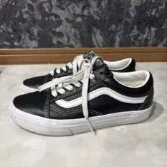 Vans Old Skool ブラック/ホワイト スニーカー　レザー　23cmのサムネイル