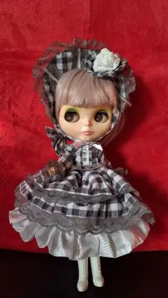 ブライスアウトフィットグレーチェック