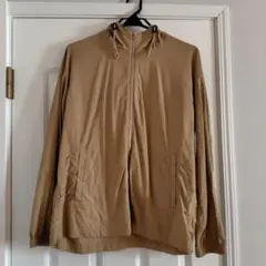 UNIQLO　マウンテンパーカー