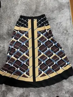 グレースコンチネンタル　幾何学模様 フレアロングスカート サイズ38