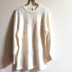 レディース　ニットセーター　オフホワイト　鍵編み模様　Ｌサイズ