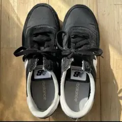 New Balance UL720AA ブラック/ホワイト スニーカー