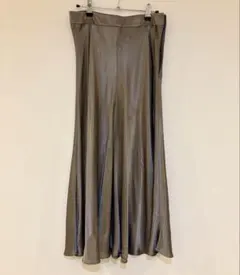 ZARA グレー　サテン　フレアスカート M