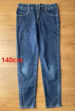 Item thumbnail for item 8ca5a0f5-c0ae-4fe5-991c-a1e71050c99f