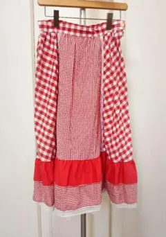 赤と白のチェック柄フリルロングスカート