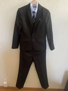 <着画あり> 卒業式に　男児スーツ上下　140 シャツ付き