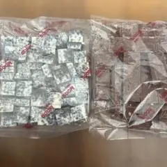 チロルチョコ　アウトレット　ミルクヌガー　ホワイトアンドクランチのサムネイル
