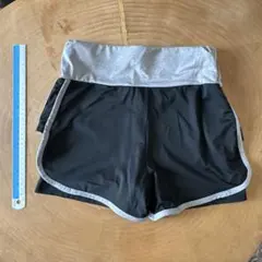 ★ランニングショーツ ブラック グレーウエストバンド　ジョギング　半ズボン　M