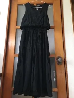 新品　夏サロペット　シアーノースリーブ　透け感　薄手　黒オールインワン　Mサイズ