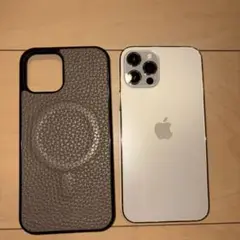 【美品】iPhone12 Pro ケースおまけつき