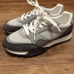 ZARA スニーカー　メンズのサムネイル