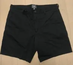 ブラック ショートパンツ H＆M、UNIQLO