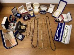 東*！様 遺品整理 断捨離 アクセサリー まとめ売り 2026年最新】遺品整理 まとめ売りの人気アイテム - メルカリ